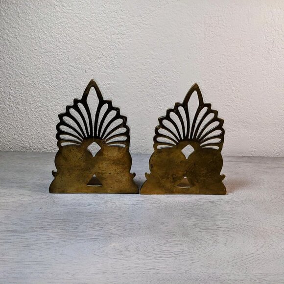 Vintage Art Deco Brass Scalloped Brass Shell Bookends - Picture 6 of 7